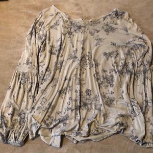 Women’s Long Sleeve Blouse - Size Small